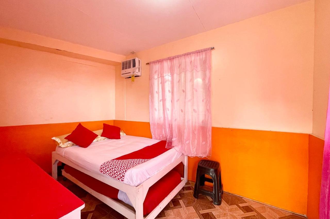 Oyo 899 Merie Diz Sunrise Beach Resort Oslob Buitenkant foto